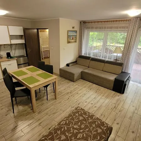Dom Goscinny Morski Krysztal & Lotos Pobierowo