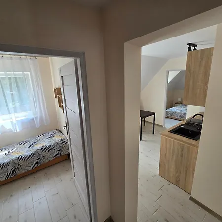 Dom Goscinny Morski Krysztal & Lotos Pobierowo